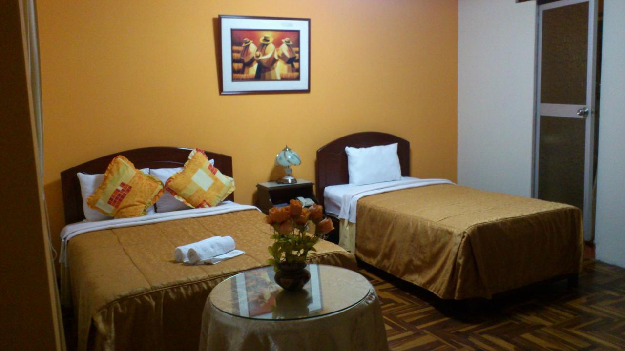 Hotel Plaza Трухильо Екстериор снимка